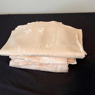 Fine Linens and Lace (O-DZ)