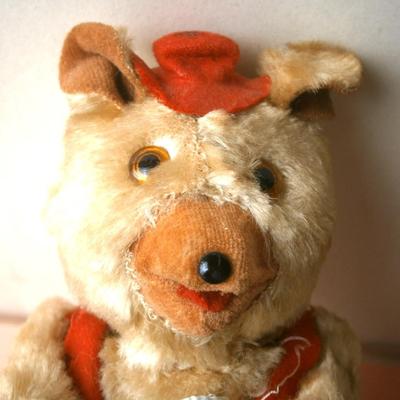 1950's Japanese Wind-Up Drummer Bear