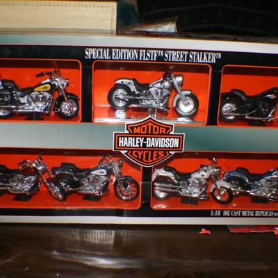 Maisto Harley Davidson Special Edition FLSTF Street Stalker Die Cast Motorcycle Set