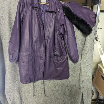 Via Accent Leather Jacket Size 28W