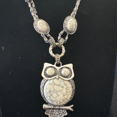 Super cute, silver, toned, metal, owl, pendant, silver, toned chain necklace