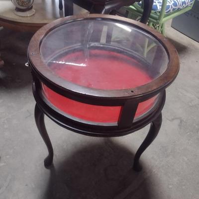 Vintage Mahogany Finish Round Curio Side Table