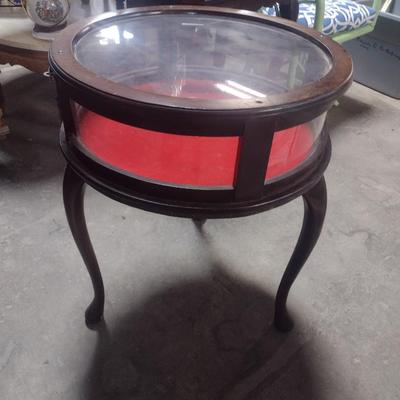 Vintage Mahogany Finish Round Curio Side Table