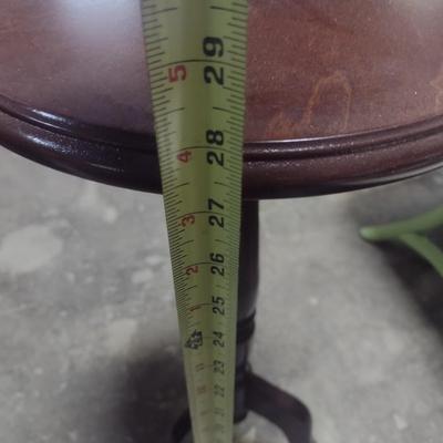 Mahogany Pedestal Plant Stand