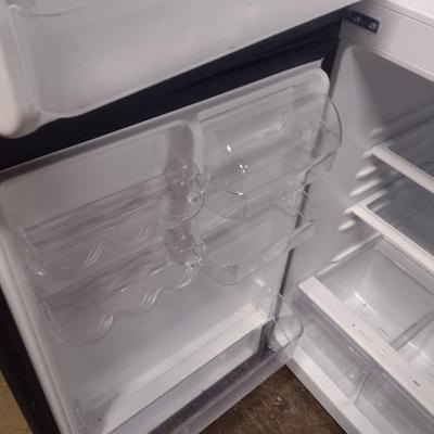Magic Chef Stainless Finish Apartment Sized Refrigerator/Freezer Working Condition