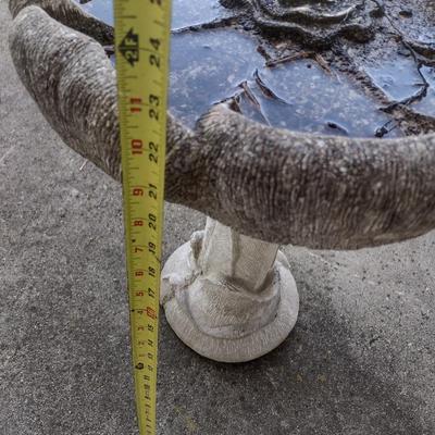Vintage Concrete Birdbath with Flower Petal Design Bath