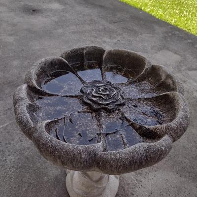 Vintage Concrete Birdbath with Flower Petal Design Bath
