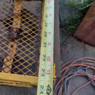Metal Garden Pull Cart in Used Condition