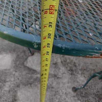 Green Metal Mesh Patio Table and Chair Set