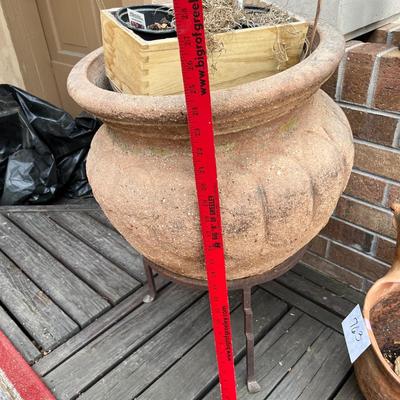 Lot of pots & water fountain