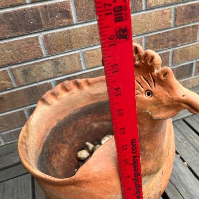 Lot of pots & water fountain