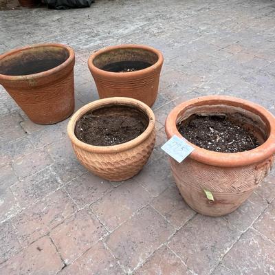 4 Terra Cotta medium pots
