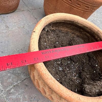 4 Terra Cotta medium pots