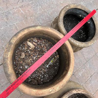 3 Flower pots
