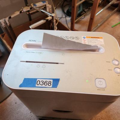 Royal Paper CD DVD Disc Credit Card Diskettes Shredder