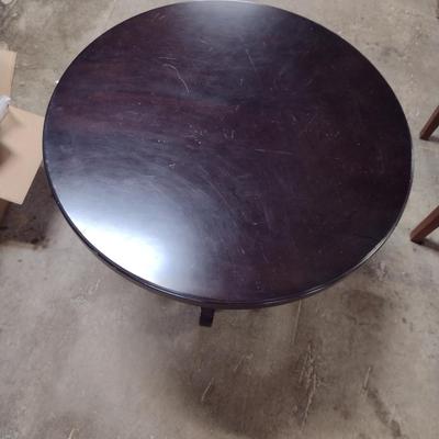 Round Side/Accent Table with Scroll Design Base