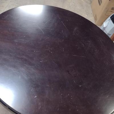 Round Side/Accent Table with Scroll Design Base