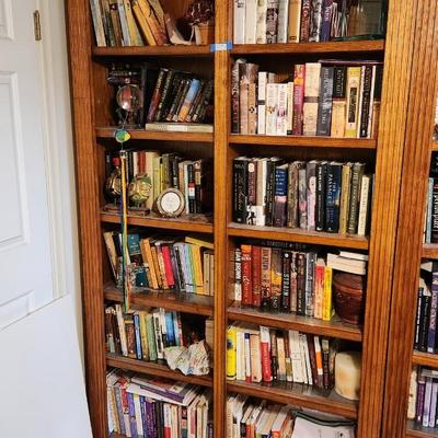 Broadmoore Lighted Bookshelves 48" x84"