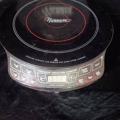 PRECISION NUWAVE INDUCTION COOKTOP WITH CARRY CASE