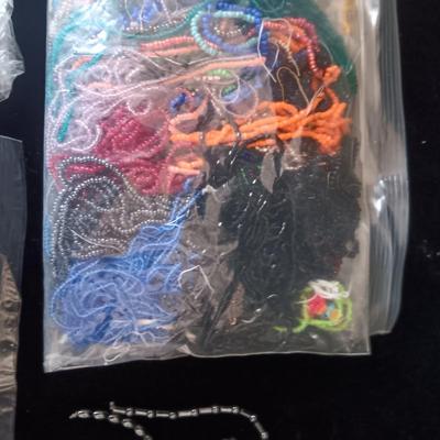 CRAFT/JEWELRY MAKING SEED BEADS AND MORE