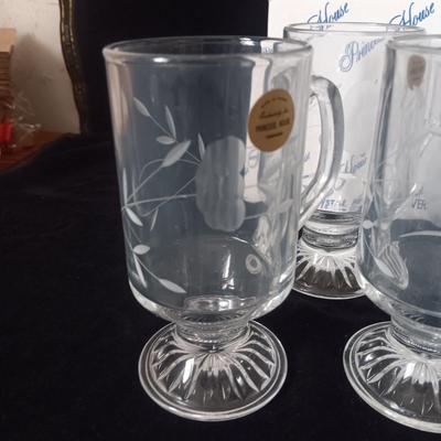 PRINCESS HOUSE 4 ETCHED CRYSTAL MUGS AND CRYSTAL TEALIGHT HOLDER