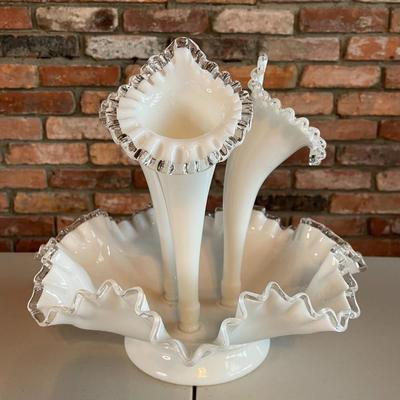 Vintage 4 Piece Fenton White Silver Crest Epergne 3 Horn