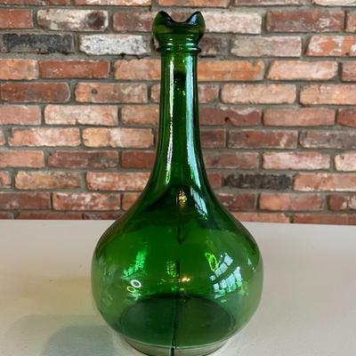 Vintage Emerald Wine World Decanter