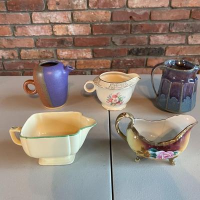 Vintage Ceramic and Pottery Creamers