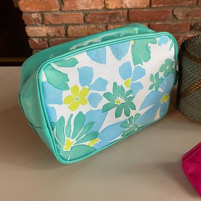 Lot of Assorted Women’s Bags