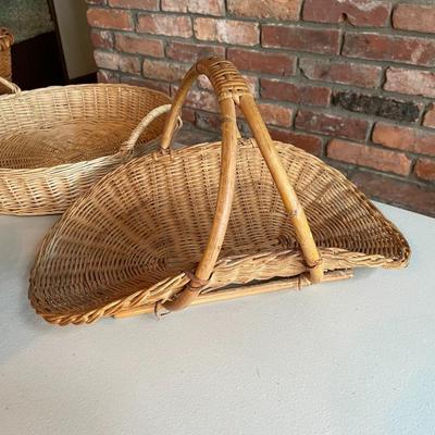 Lot of Wicker Baskets