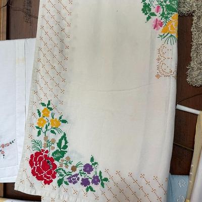 Lot of Table Linens