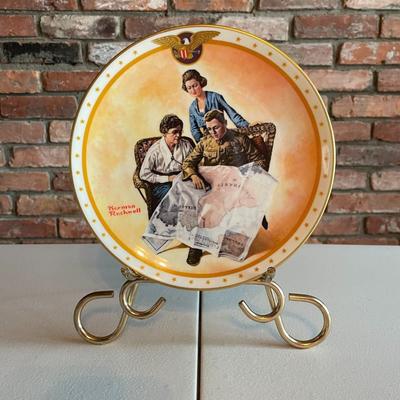 NORMAN ROCKWELL Decorative Plates - Set of 4