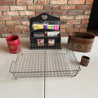 Lot of Desk Items