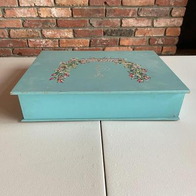 Vintage Richard Hudnut Salon Ny Wooden Salesman Vanity Perfume Box.