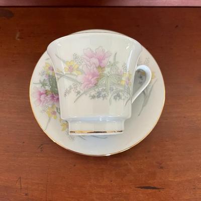 Vintage Jamestown China set