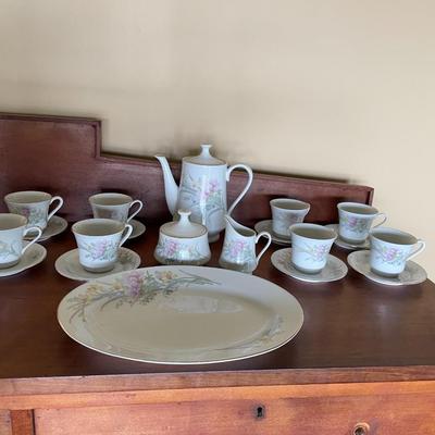 Vintage Jamestown China set