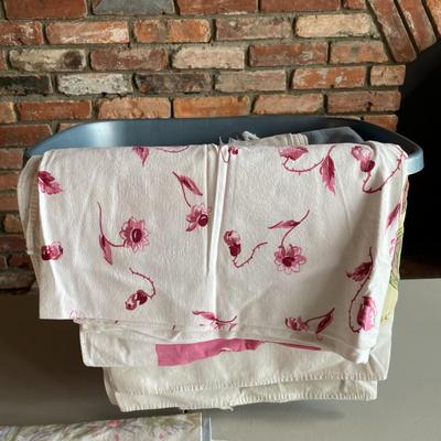 Lot of Table Linens