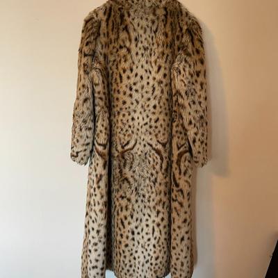 70s Vintage Women's St. Mortitz Faux Leopard Fur Coat