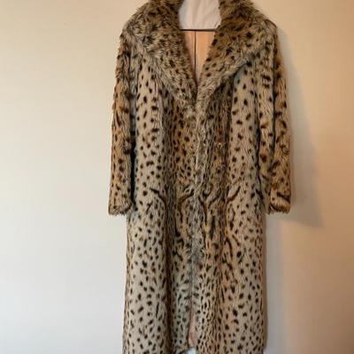 70s Vintage Women's St. Mortitz Faux Leopard Fur Coat