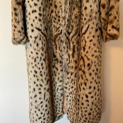 70s Vintage Women's St. Mortitz Faux Leopard Fur Coat