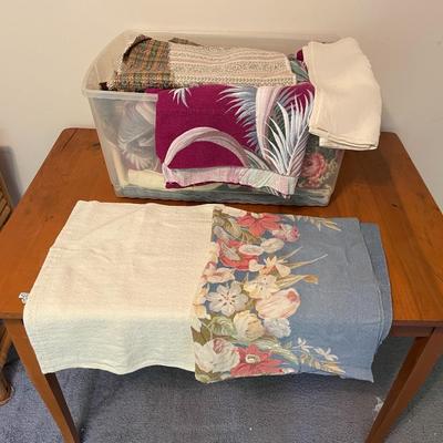 Lot of Table Linens