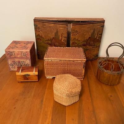 Lot of Wooden/ Wicker Trinket Boxes