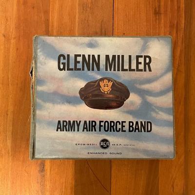 Vintage Green Miller Army Air Force Band 45 Vinyls