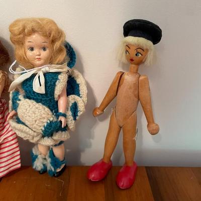 Lot of Vintage Dolls