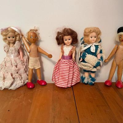 Lot of Vintage Dolls