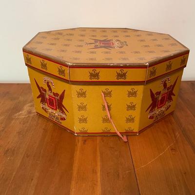 Vintage Knox New York Hat Box