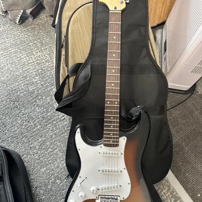 Left handed strat