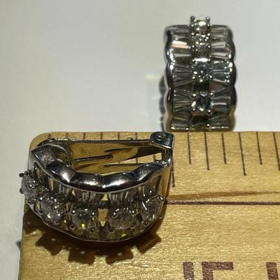 Vintage Nolan Miller Exquisite White Metal Crystal/CZ Clip-on Fashion Earrings in VG Preowned Condition.