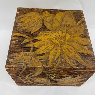 Antique FLEMISH Poinsettia Wooden Box with hinged lid