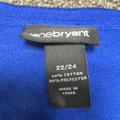 Women's Plus Sized Clothing Lot - 2 blouses, 2 cardigans, 1 pant size 22/24